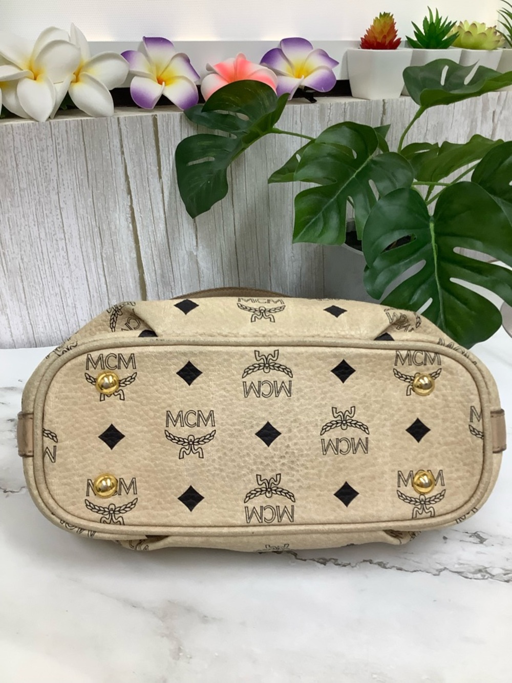 MCM Beige Monogram Signature Coated Canvas Shoulder Bag with Gold Plaque - Picture 5 of 9